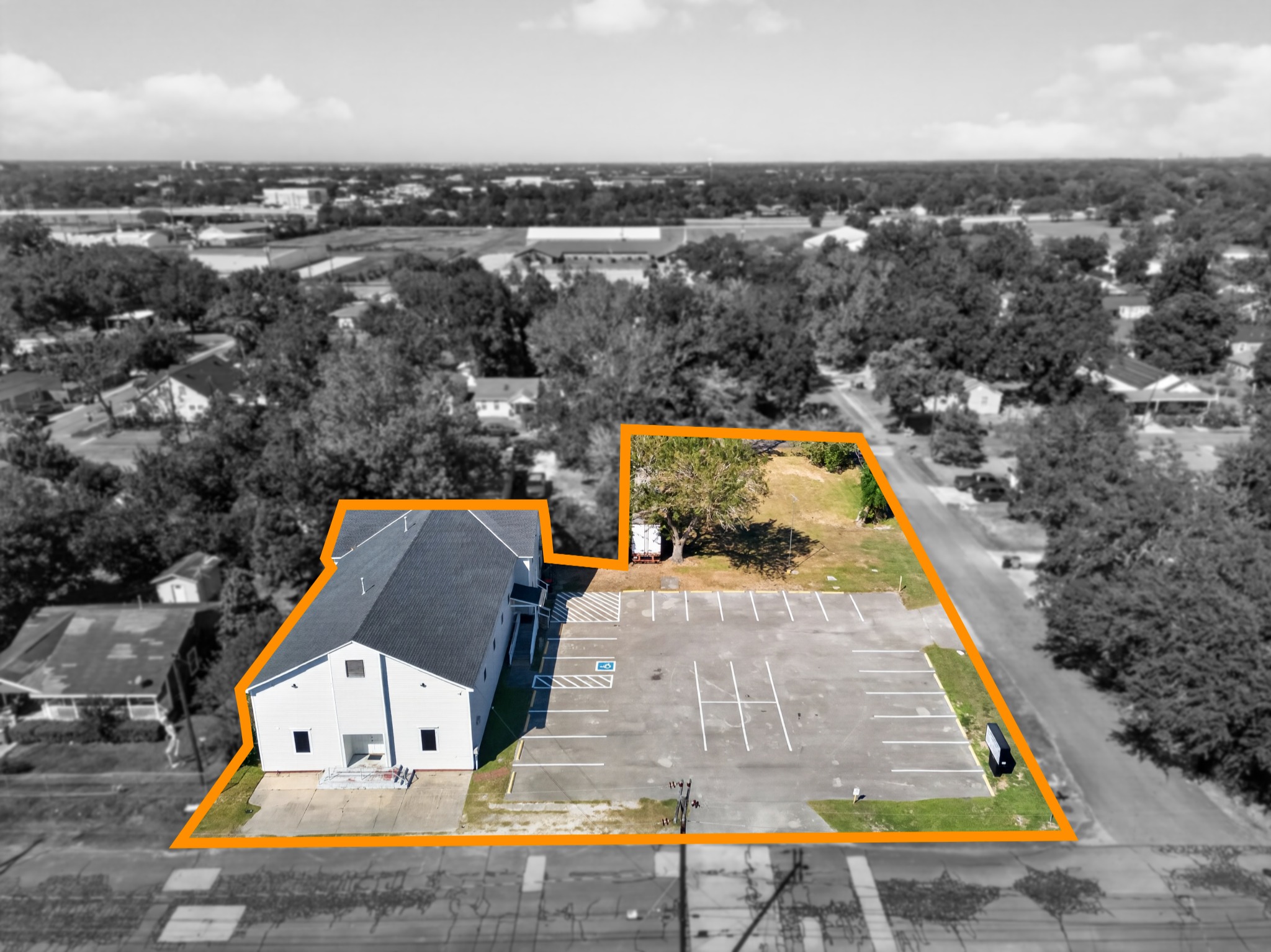 Outlined aerial view of 311 E. Homan St. parcel